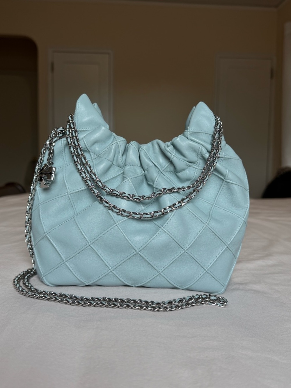 Tory Burch Fleming Mini Hobo Bag - Elegant Quilted Chain Bag - Light Blue - Picture 2 of 10